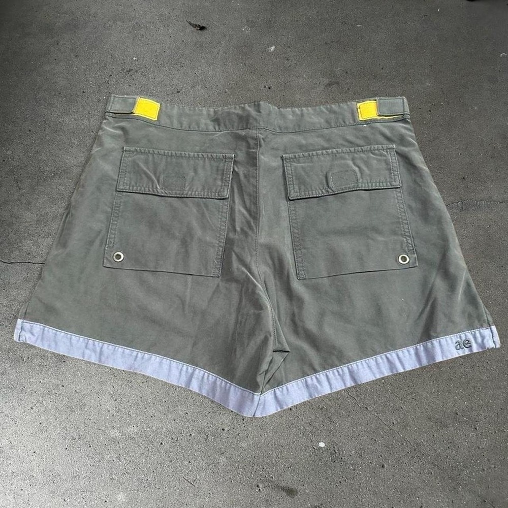 Y2K women's American Eagle grey and purple high rise tech utility shorts Size 10